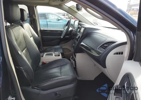 2016 Chrysler Town & Country Touring-L Anniversary Edition из США, поврежденный, VIN 2C4RC1CG6GR189556